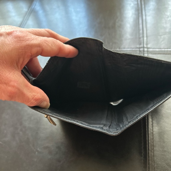 Chanel Wallet - Picture 7 of 12